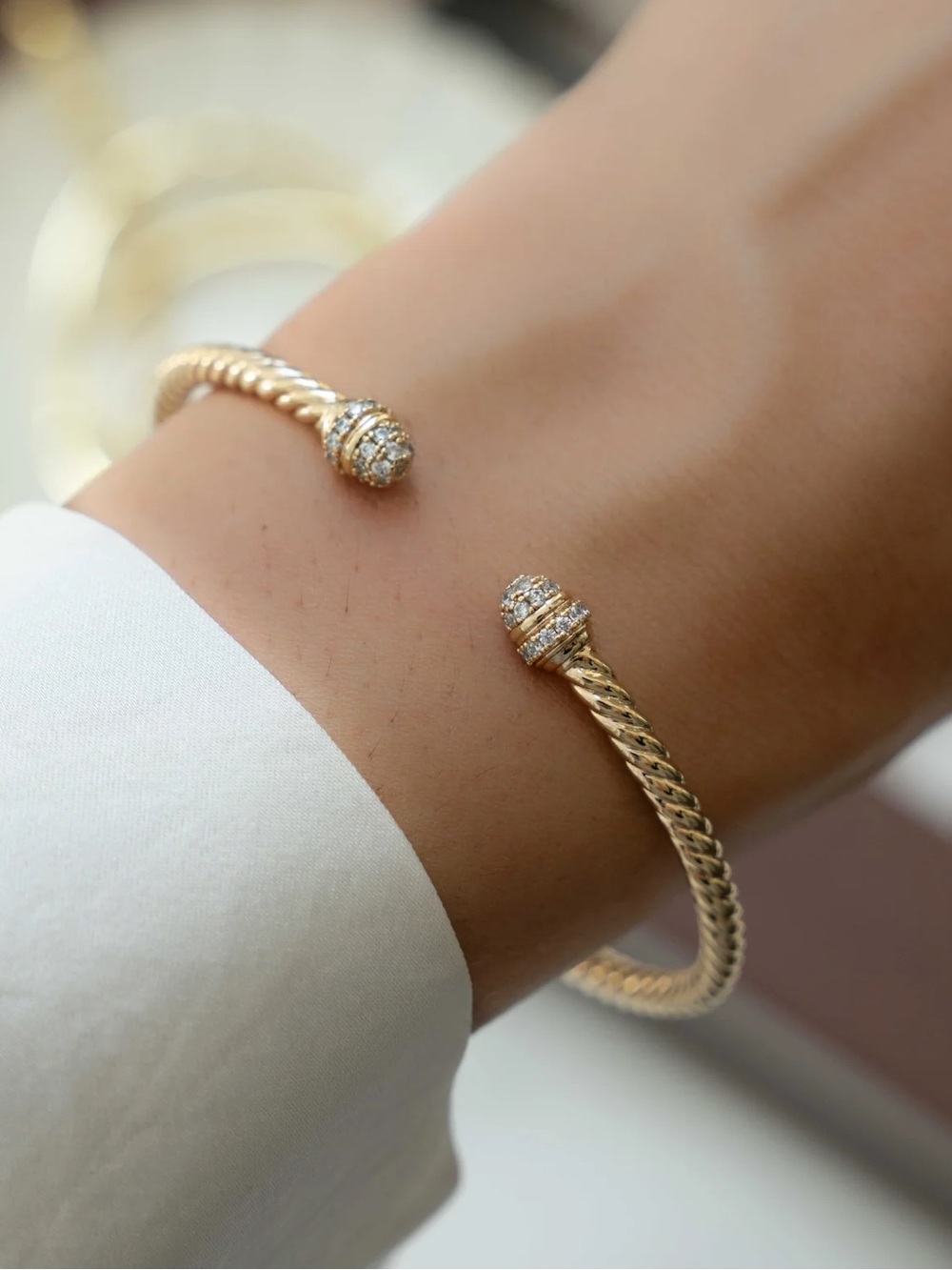 Sami Jewels TWISTED BANGLE CUFF in Gold with cubic zirconia Size 6.75 NWT